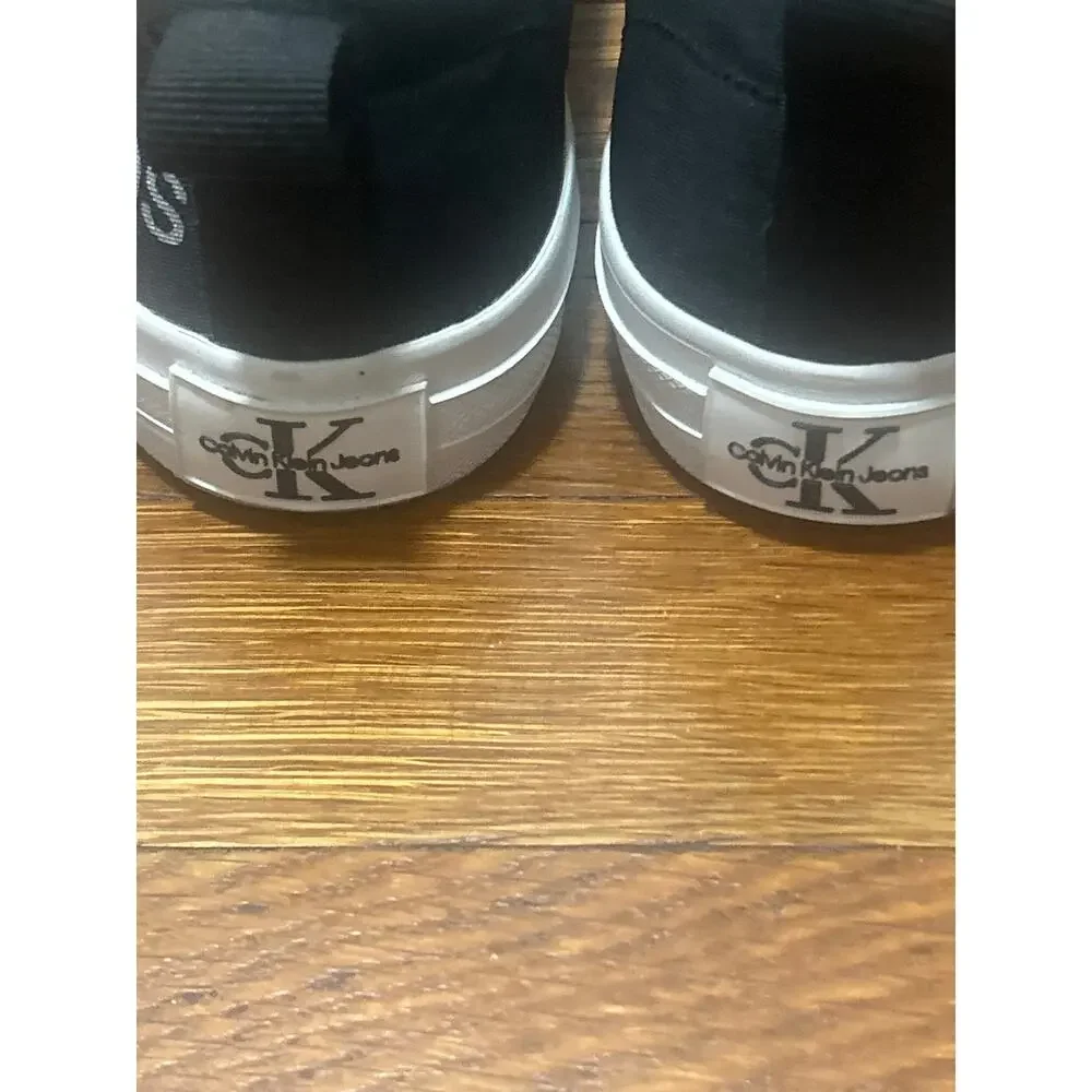 Calvin Klein Women's Kcerya Black White Rainbow Canvas Sneakers 7M